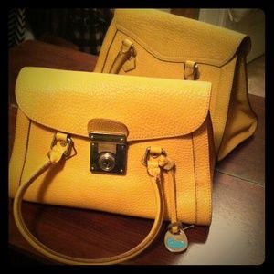 Cute Vintage Dooney & Bourke Satchel